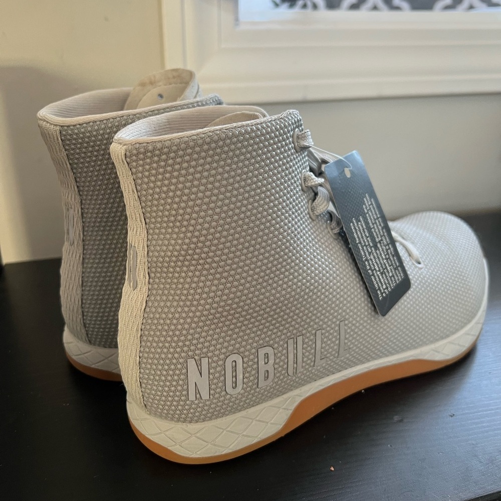 NWT NOBULL HIGH-TOP ARCTIC GUM TRAINER (WOMEN’S) Size 9